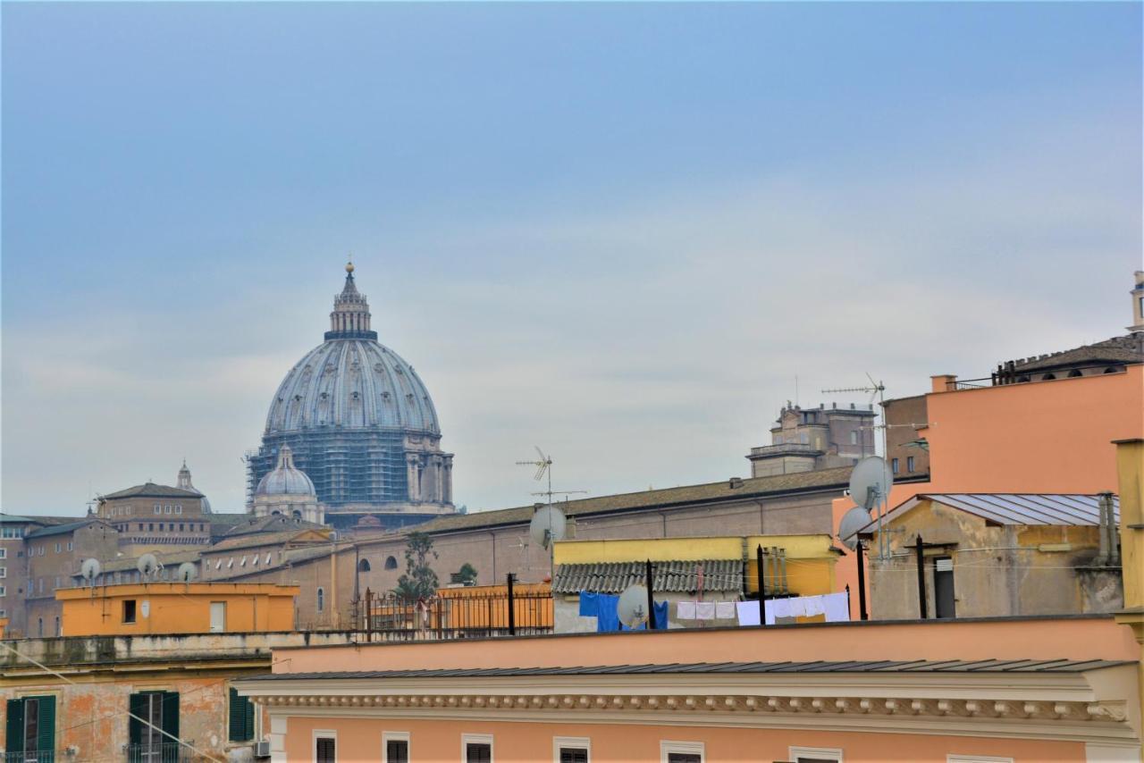 Appartement Living By Vatican With Panoramic Terraces In Rome Extérieur photo